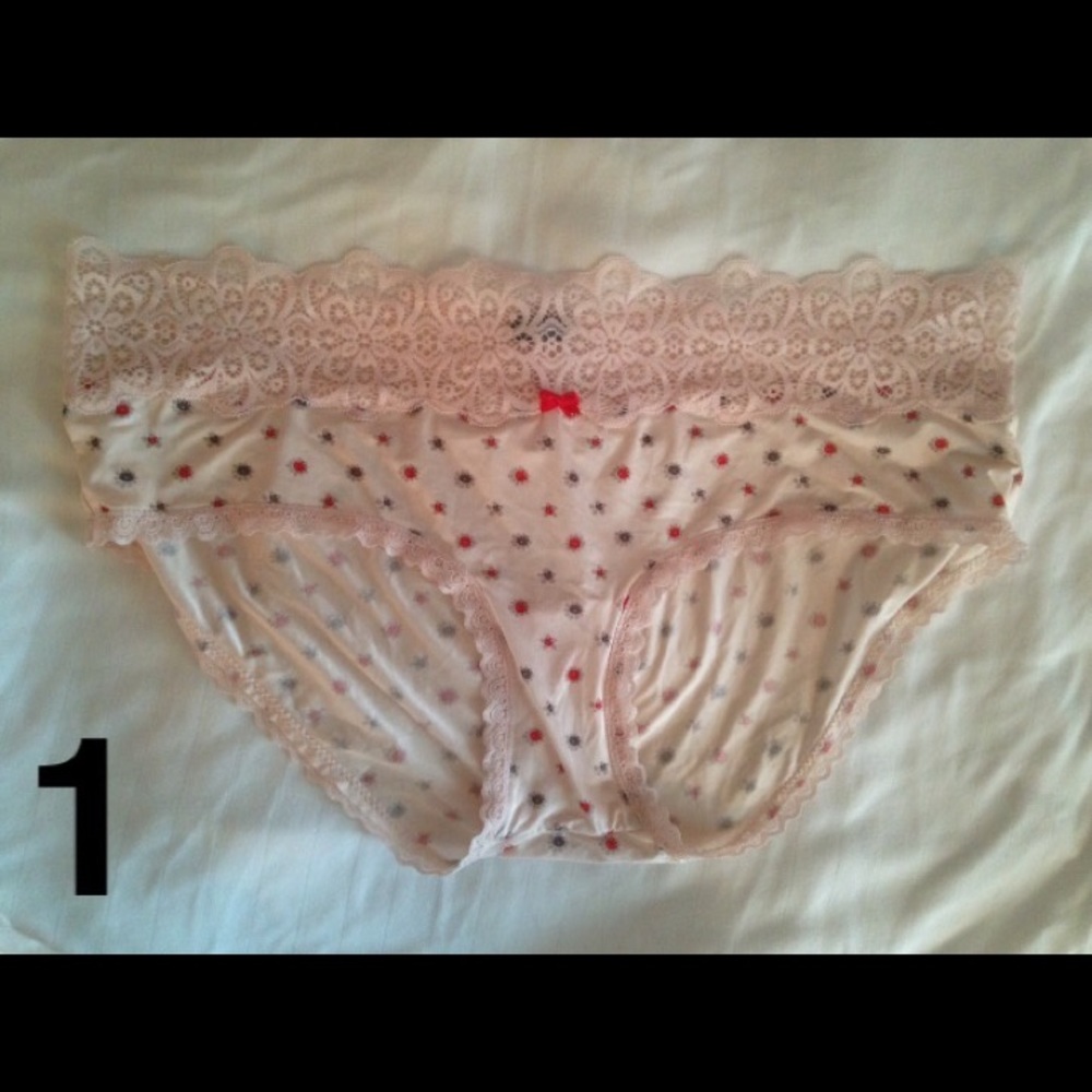 7 pairs of Aerie underwear